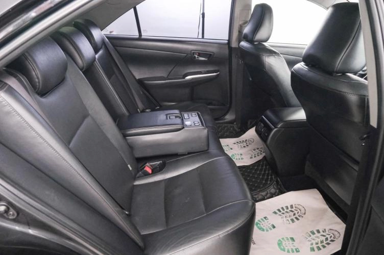Toyota Camry 21 из 22