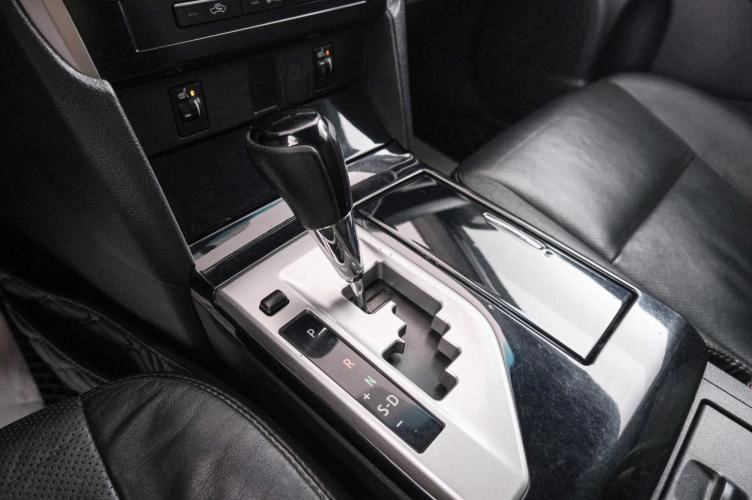 Toyota Camry 16 из 22