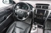 Toyota Camry 9 из 22