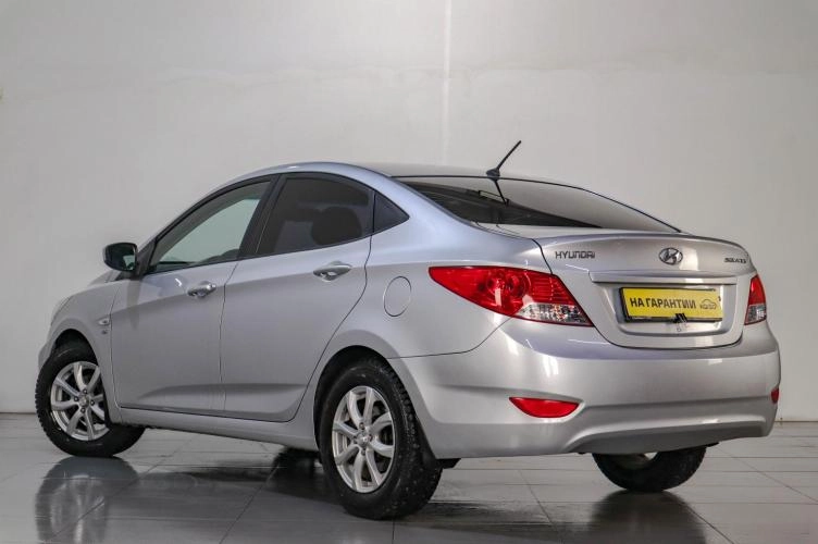 Hyundai Solaris 4 из 6