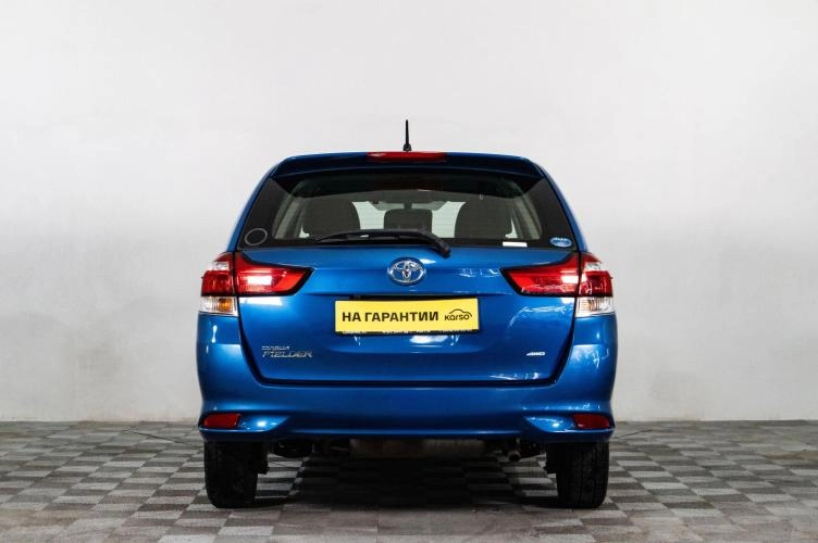 Toyota Corolla Fielder 5 из 5