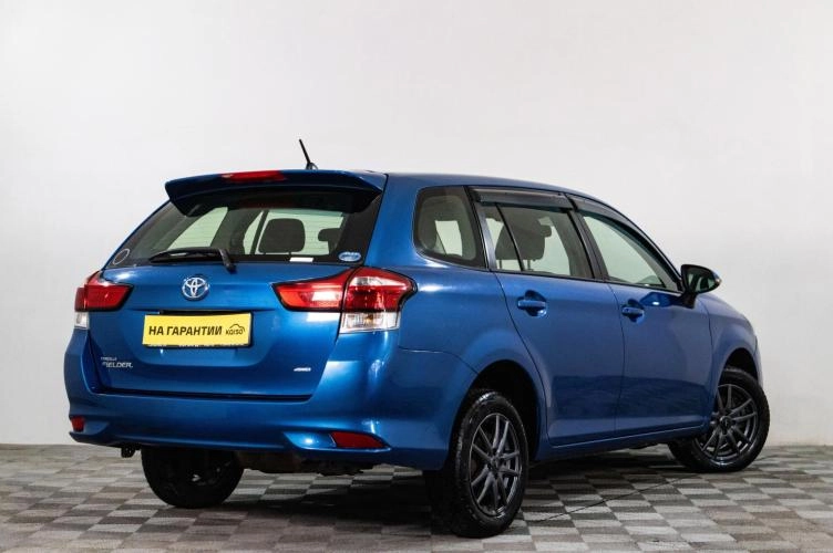 Toyota Corolla Fielder 4 из 5