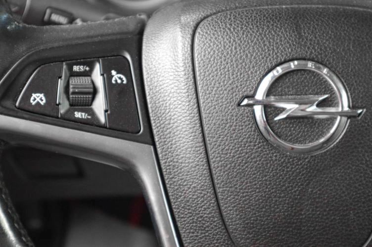 Opel Astra 15 из 19