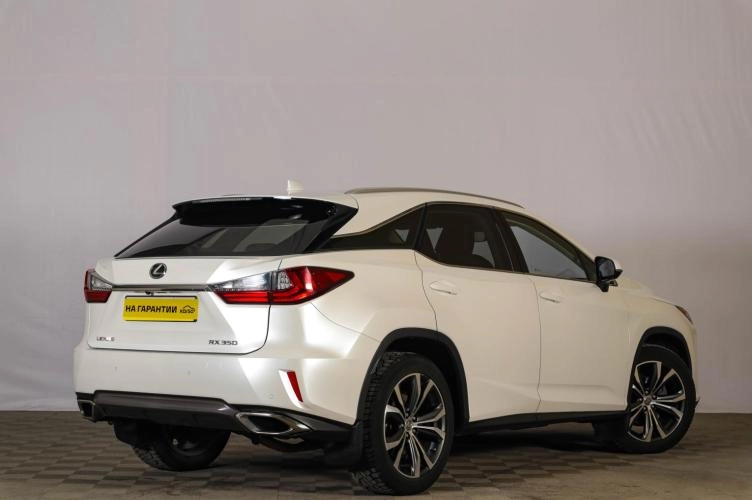 Lexus RX 4 из 5