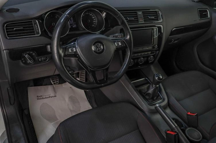 Volkswagen Jetta 7 из 21