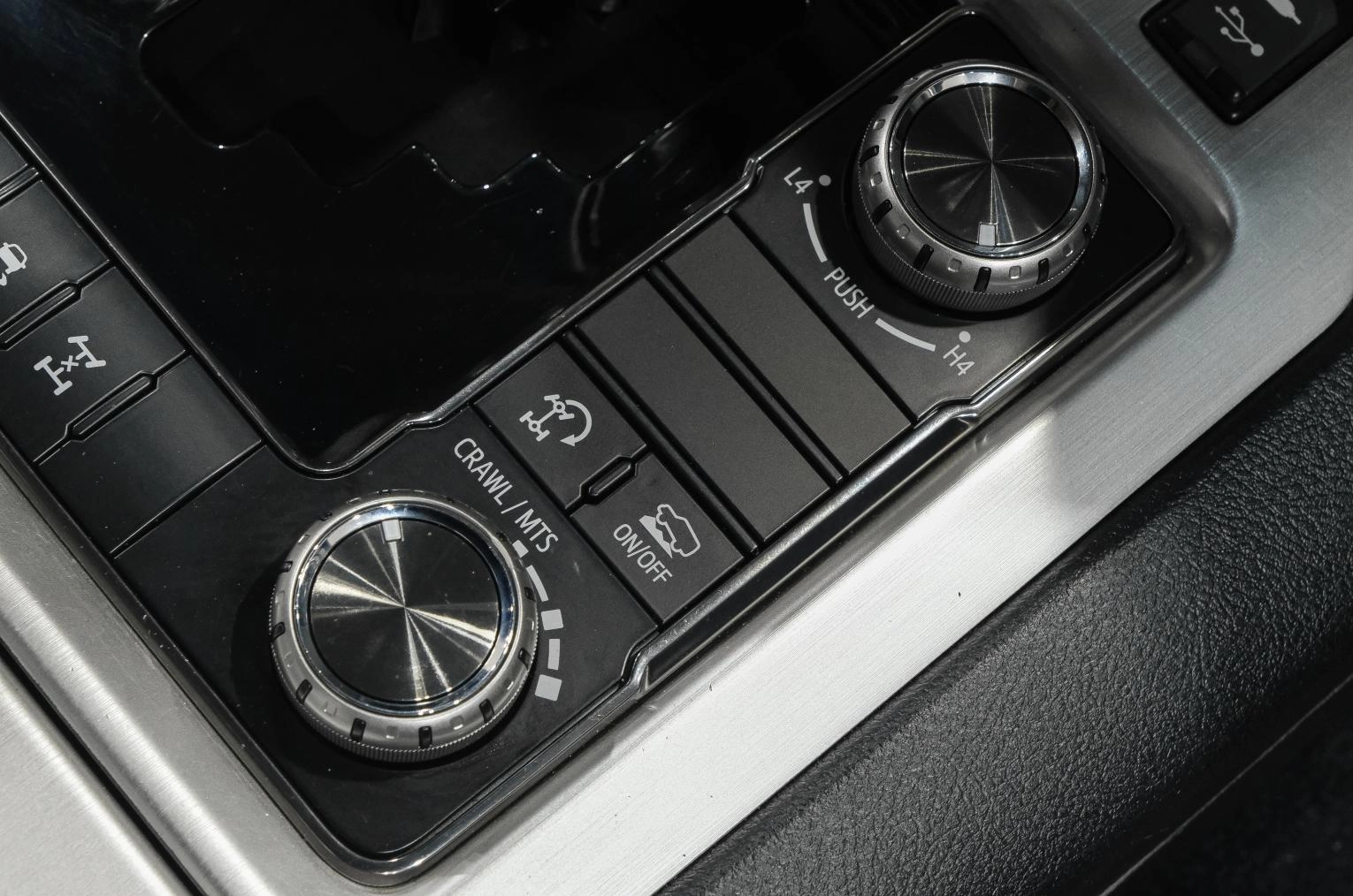 Toyota Land Cruiser 24 из 48