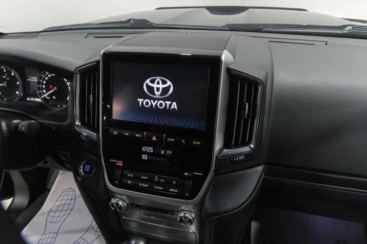 Toyota Land Cruiser 23 из 48