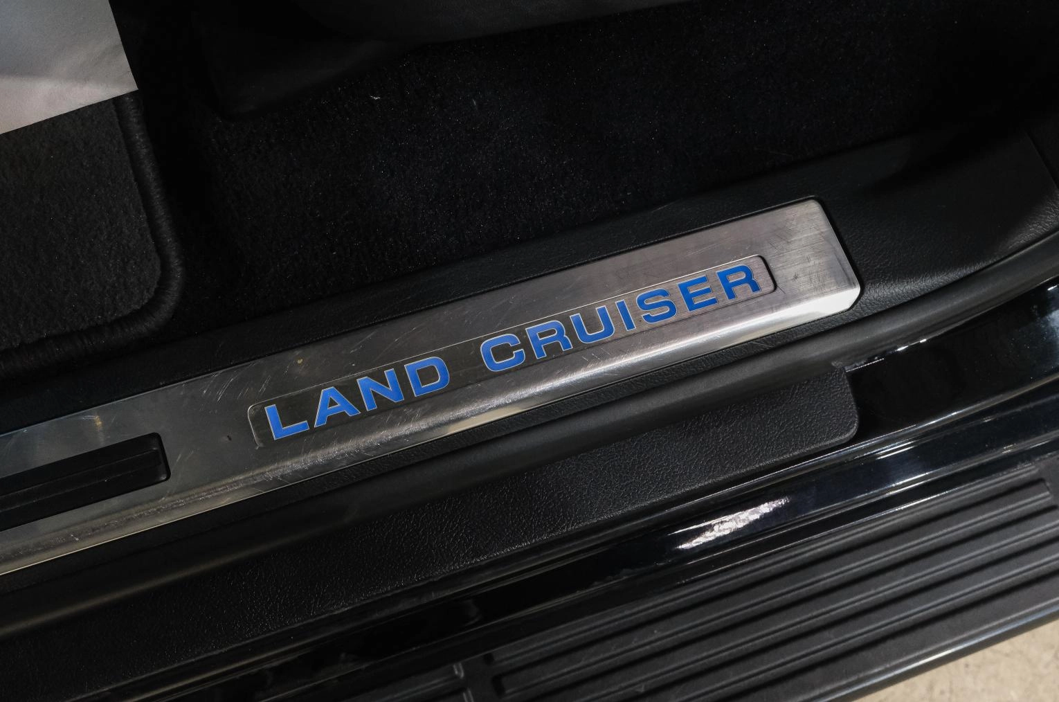 Toyota Land Cruiser 48 из 48