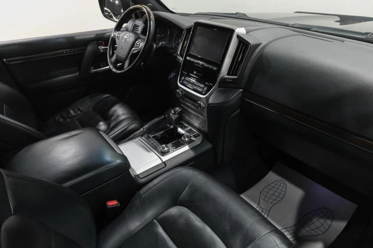 Toyota Land Cruiser 15 из 48