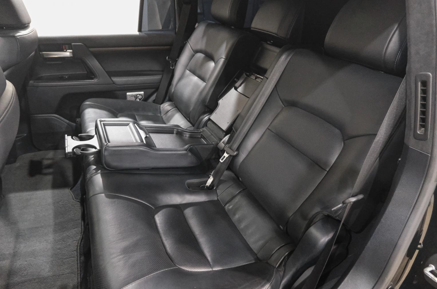 Toyota Land Cruiser 45 из 48