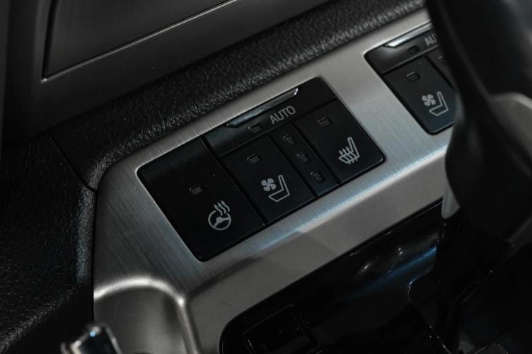 Toyota Land Cruiser 26 из 48