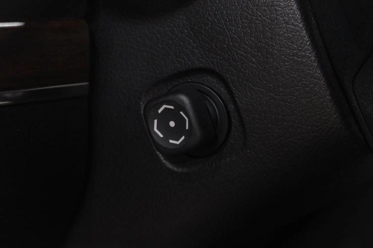 Toyota Land Cruiser 31 из 48