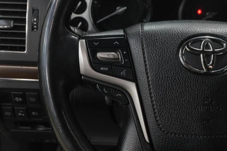 Toyota Land Cruiser 20 из 48