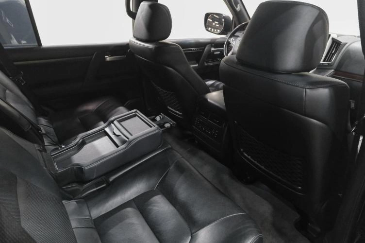 Toyota Land Cruiser 44 из 48