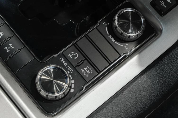 Toyota Land Cruiser 24 из 48