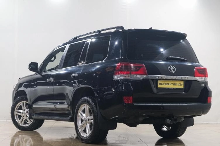 Toyota Land Cruiser 4 из 6