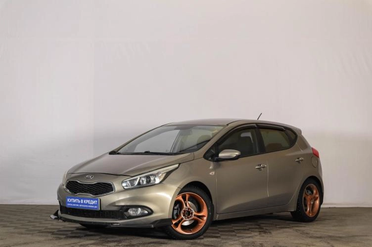 KIA cee'd 3 из 6