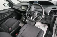 Nissan Serena 8 из 21