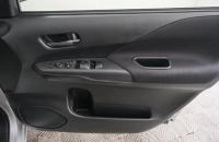 Nissan Serena 18 из 21