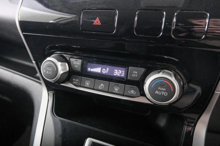 Nissan Serena 16 из 21