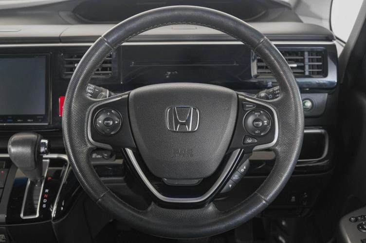 Honda Stepwgn 14 из 24