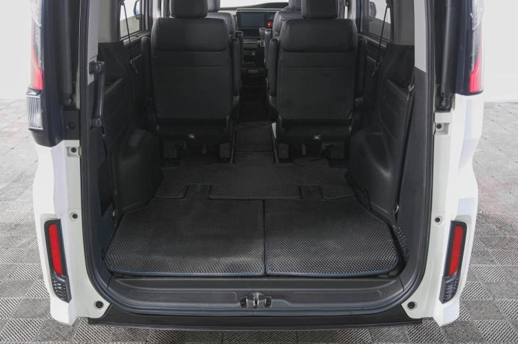 Honda Stepwgn 7 из 24