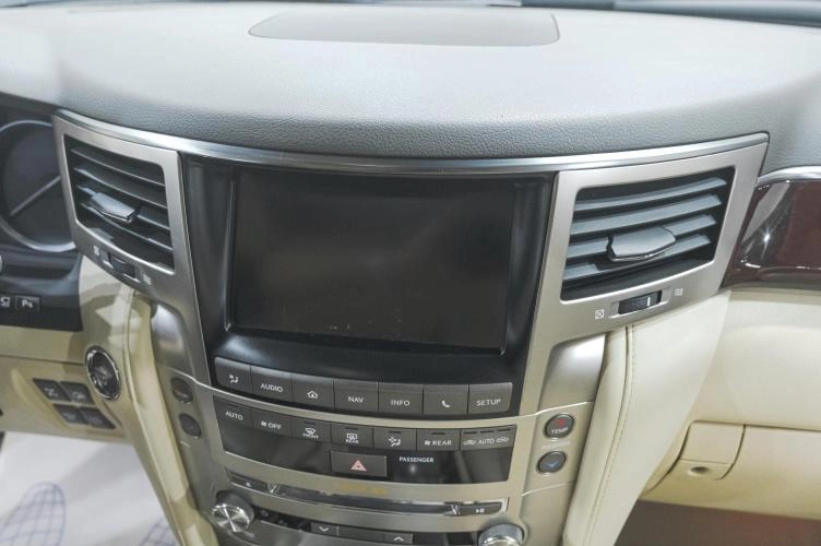 Lexus LX 26 из 51