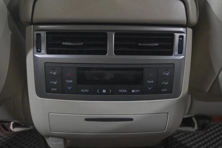 Lexus LX 42 из 51