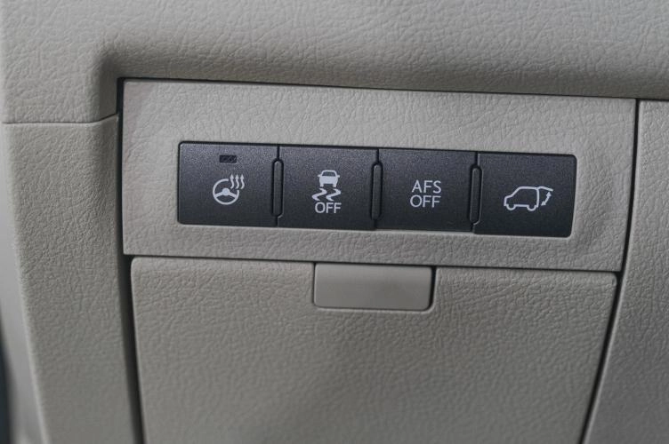 Lexus LX 33 из 51
