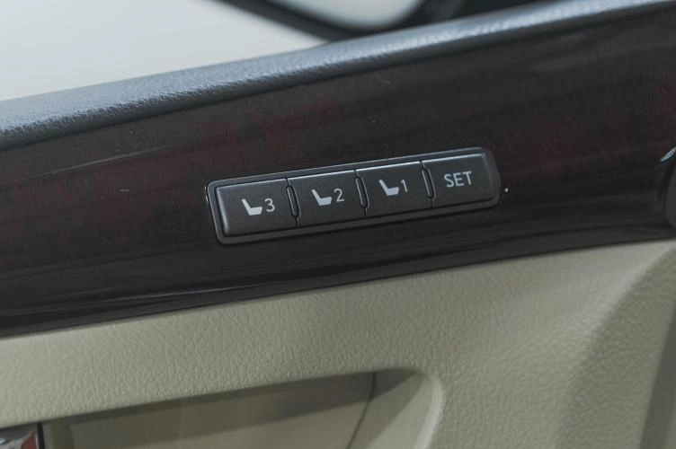 Lexus LX 38 из 51