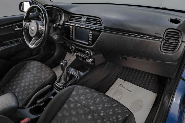 KIA Rio 16 из 18
