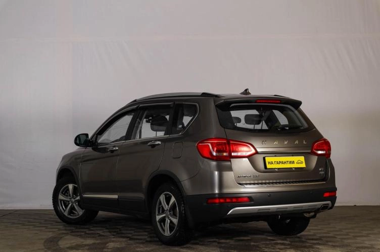 Haval H6 4 из 6