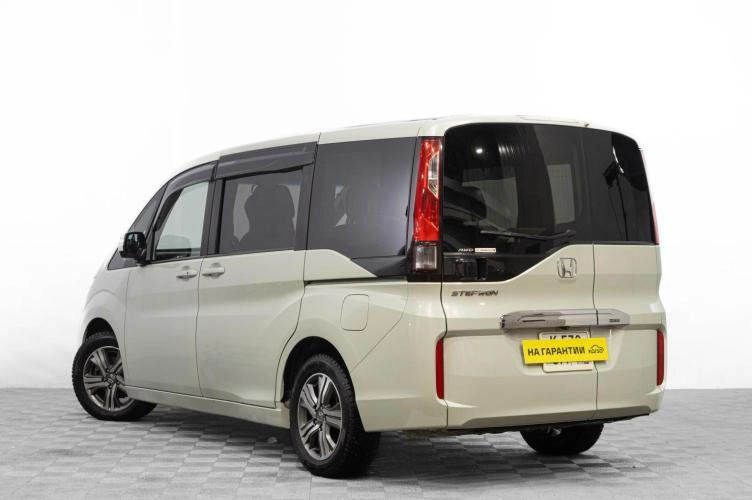 Honda Stepwgn 6 из 6