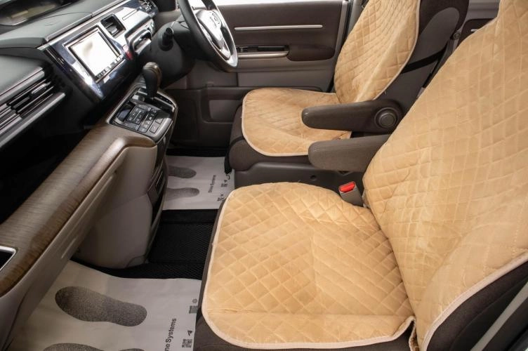 Honda Stepwgn 25 из 30