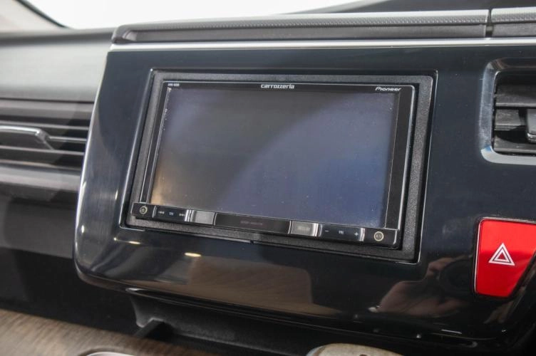 Honda Stepwgn 21 из 30