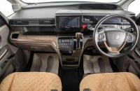 Honda Stepwgn 10 из 30