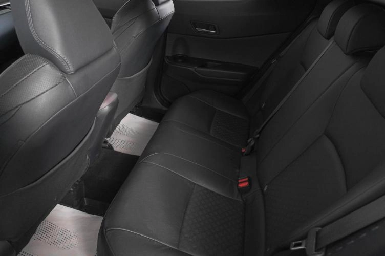 Toyota C-HR 9 из 26