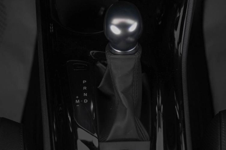 Toyota C-HR 22 из 26