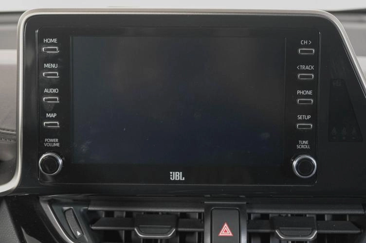 Toyota C-HR 20 из 26