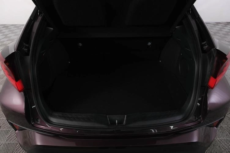 Toyota C-HR 7 из 26