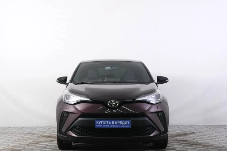 Toyota C-HR 2 из 6
