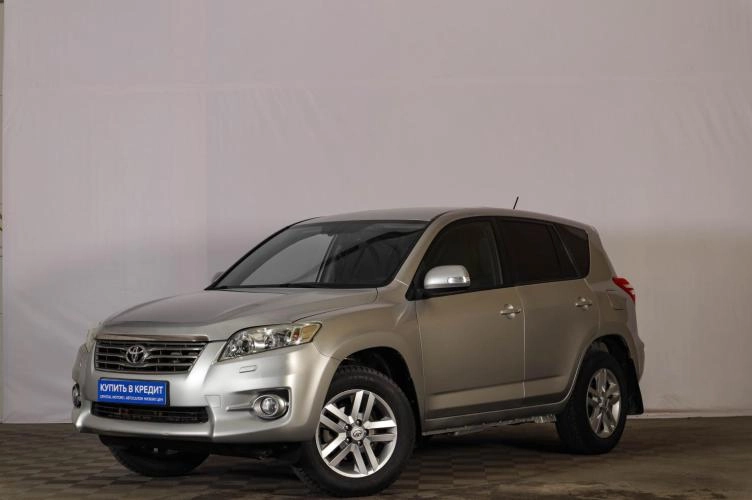 Toyota RAV4 3 из 6