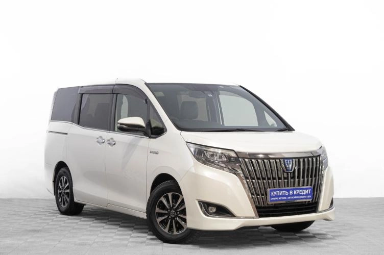 Toyota Esquire 1 из 6