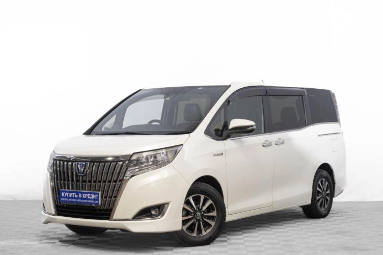 Toyota Esquire 3 из 6