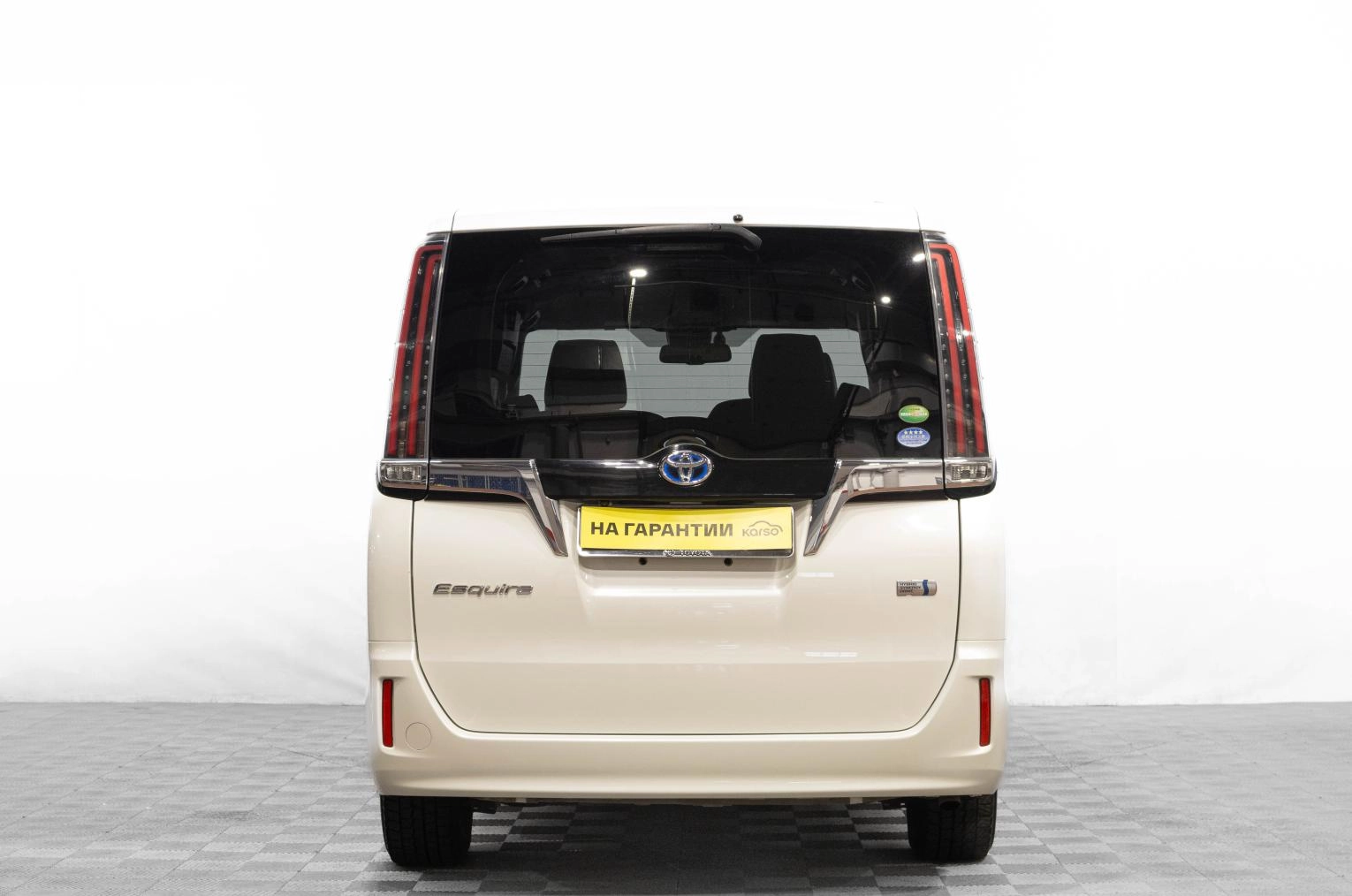 Toyota Esquire 5 из 29