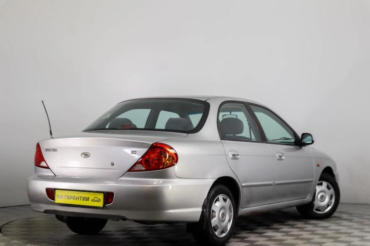 KIA Spectra 4 из 6