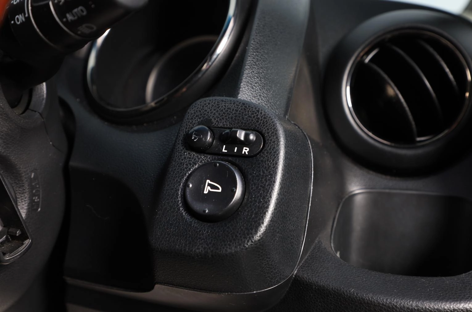 Honda Fit Shuttle 11 из 18