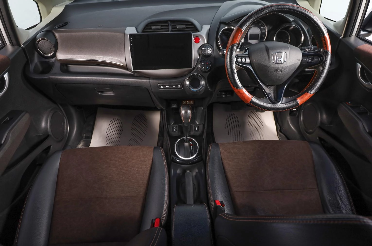 Honda Fit Shuttle 10 из 18