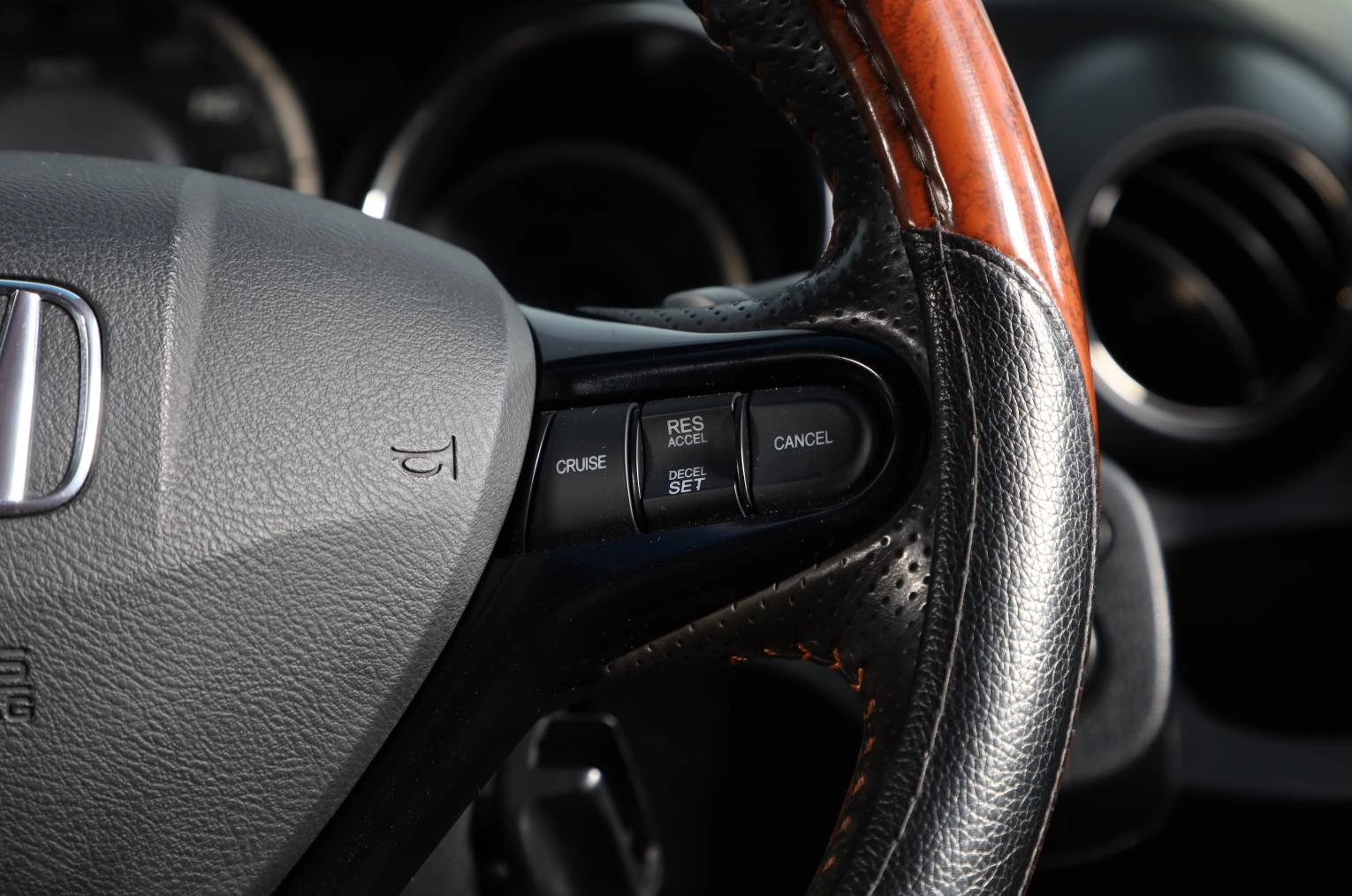 Honda Fit Shuttle 14 из 18