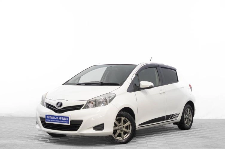Toyota Vitz 3 из 6